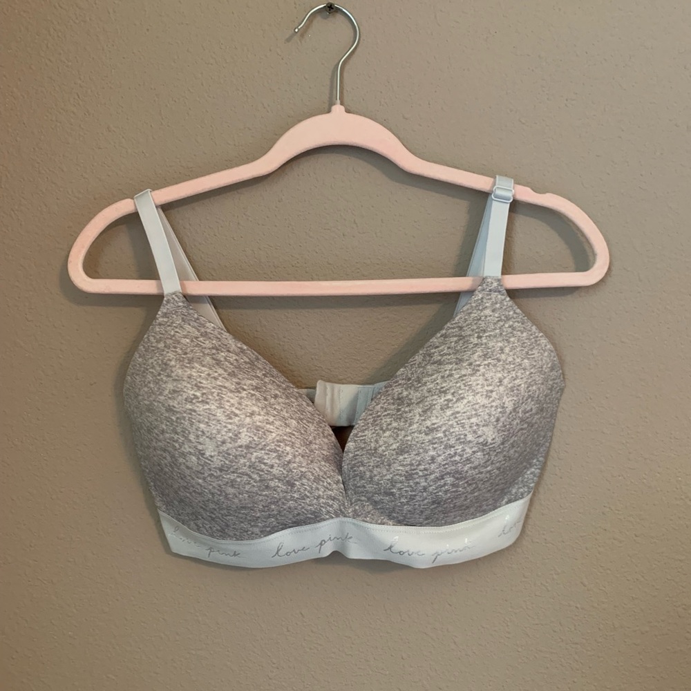NWT PINK Victoria’s Secret bra. Heathered gray. Size 38DD.